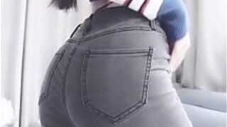 Тайваньская сестра показывает свое тело - порно видео