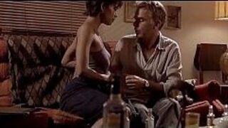 Холли Берри - Бал монстров - порно видео