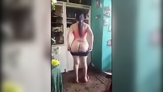 Очень сексуальные арабские девушки танцуют - порно видео