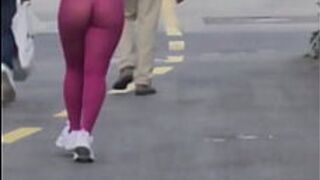 Замуж почти голая на улице в прозрачных лосинах Луана Казаки - порно видео