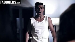 Подросток ТРЕБУЕТ секса от своих горячих мачех - Рейган Фокс и Крисси Линн - порно видео