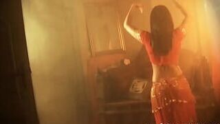 Обнаружение ее внутренней красоты и мира обнаженной - порно видео