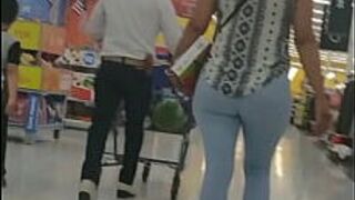 Откровенная попка - порно видео