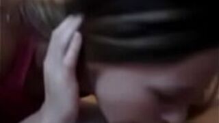 Сексуальная немецкая пара трахается с дилдо и трахается в любительском видео - порно видео